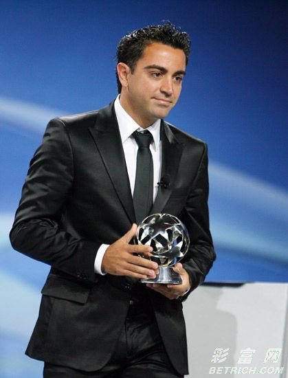 中美洲冠军杯落幕战爆冷战胜，意大利队问鼎殊荣(lol全球总决赛回放)