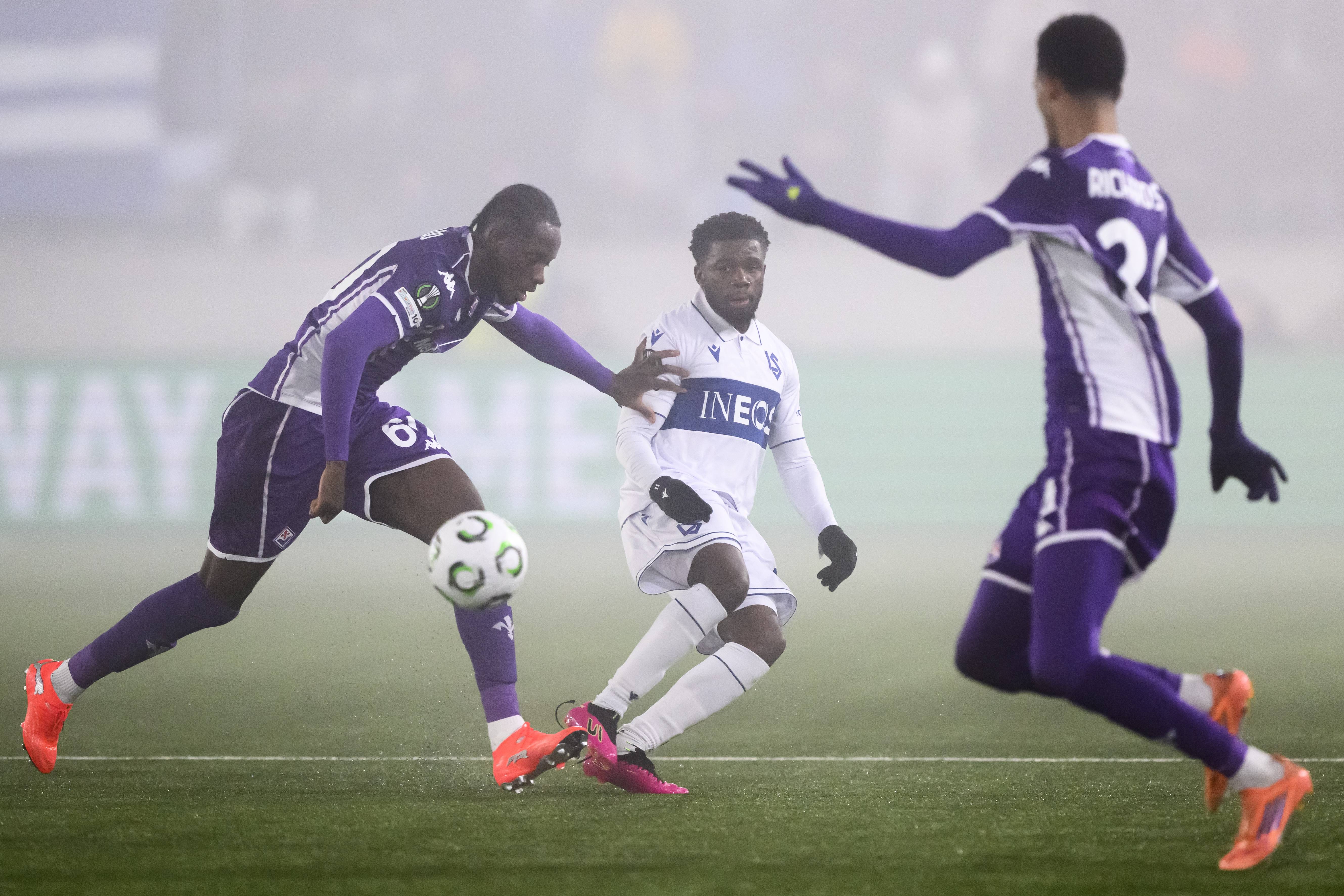 C7娱乐-佛罗伦萨门将神勇扑救，挽救球队不败(佛罗伦萨门将神勇扑救,挽救球队不败的是谁)